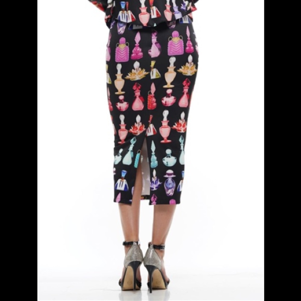 SOLD OUT! 4th Sale! CLEARANCE! Chic Ensemble - Picture 5 of 5